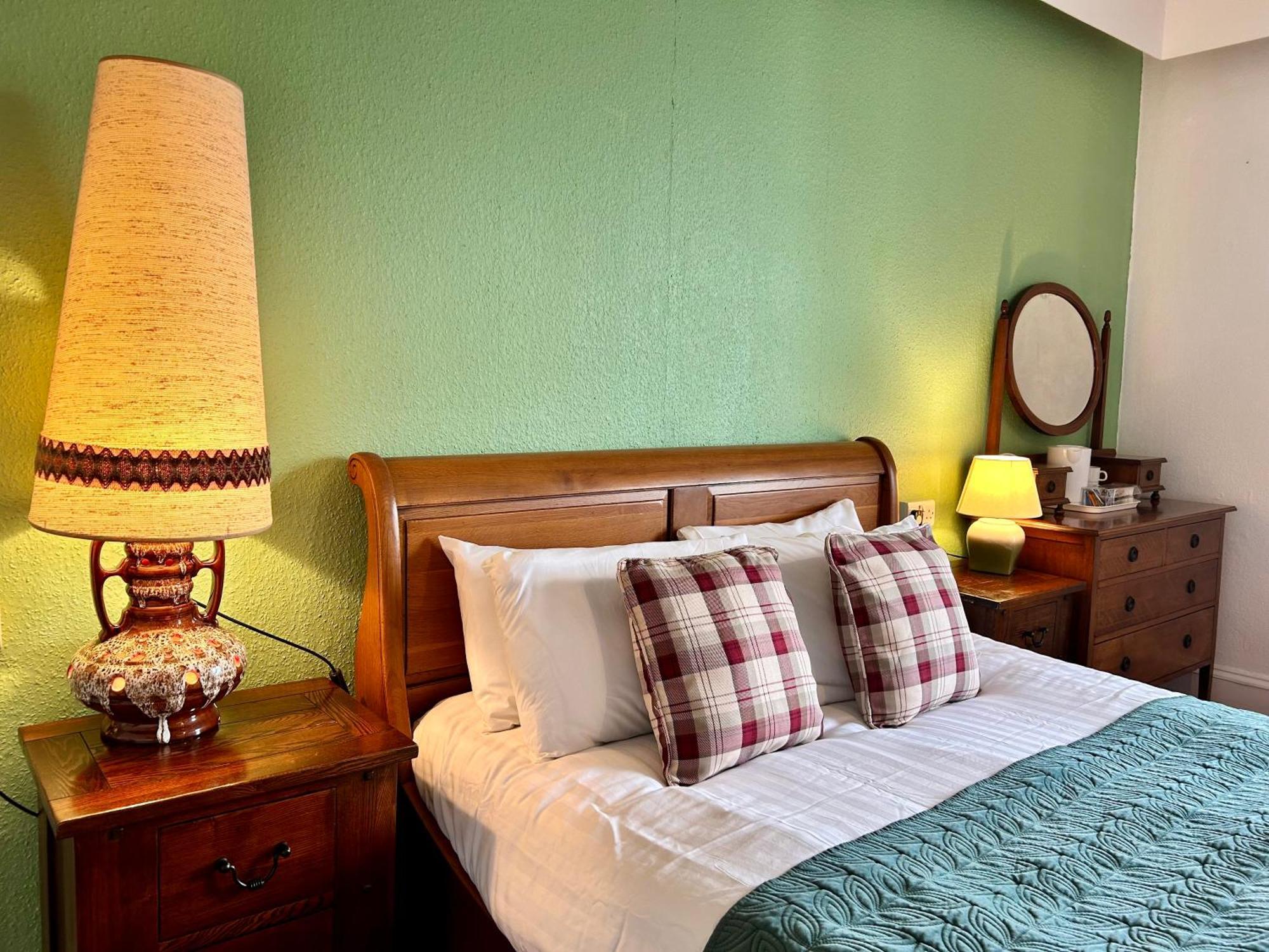 Clarence Quarters Self-Catering Guest House Портцмаус Экстерьер фото