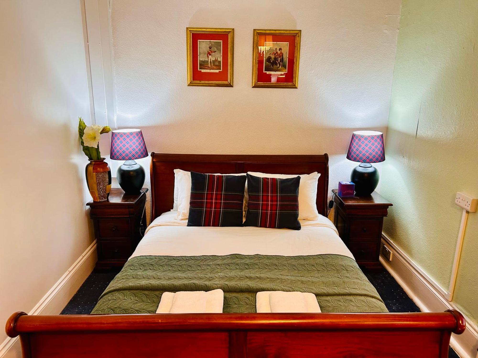 Clarence Quarters Self-Catering Guest House Портцмаус Экстерьер фото